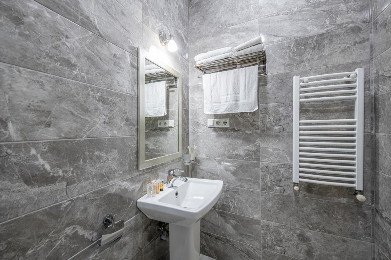 Apart Hotel Gh Tbilisi Exterior photo